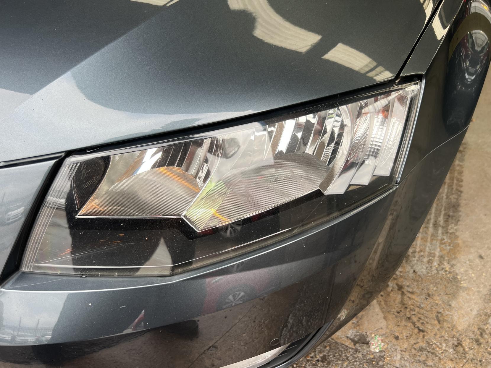 Skoda Octavia - Image 8