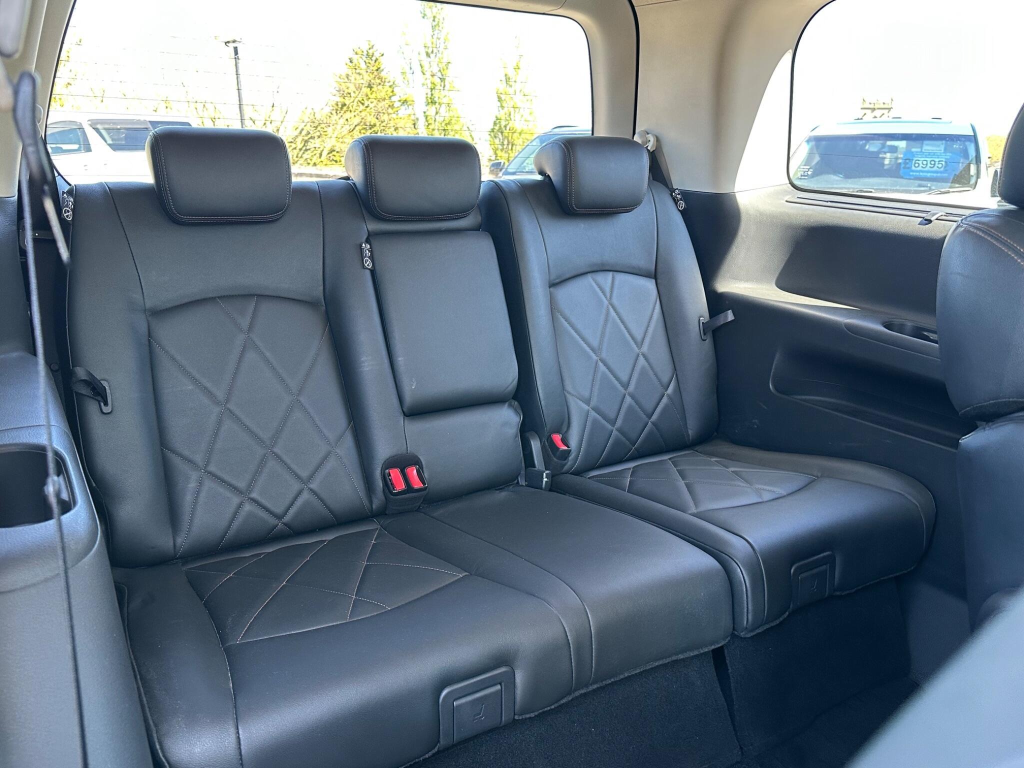 Nissan Elgrand - Image 12