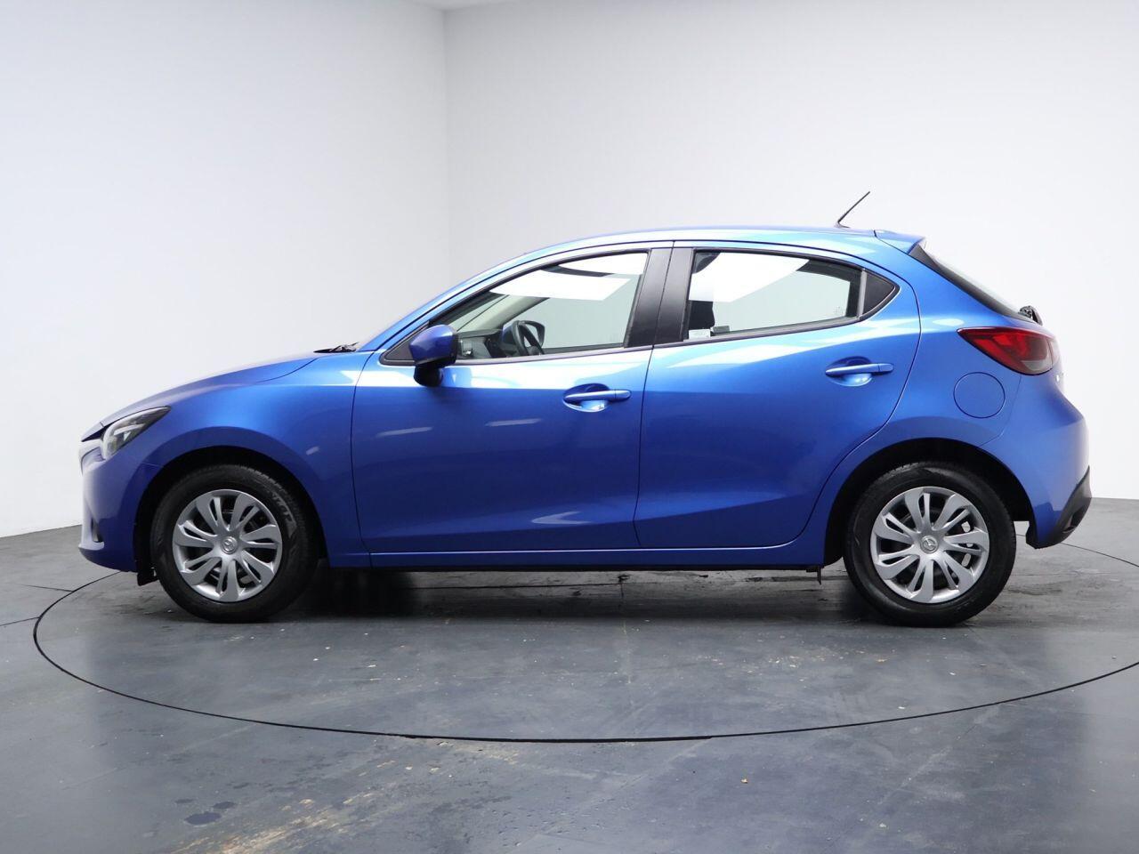 Mazda MAZDA2 - Image 8