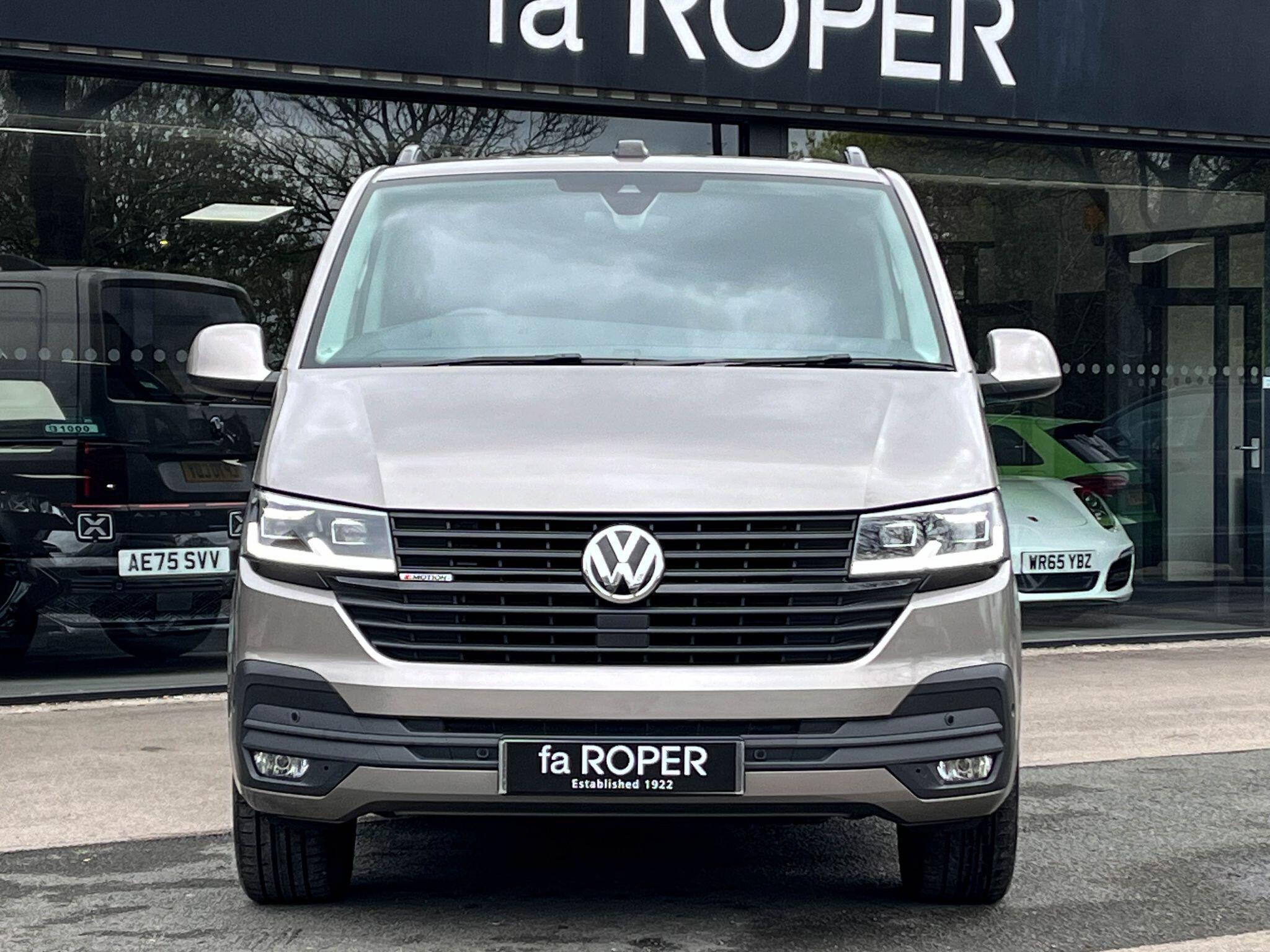 Volkswagen Transporter - Image 24