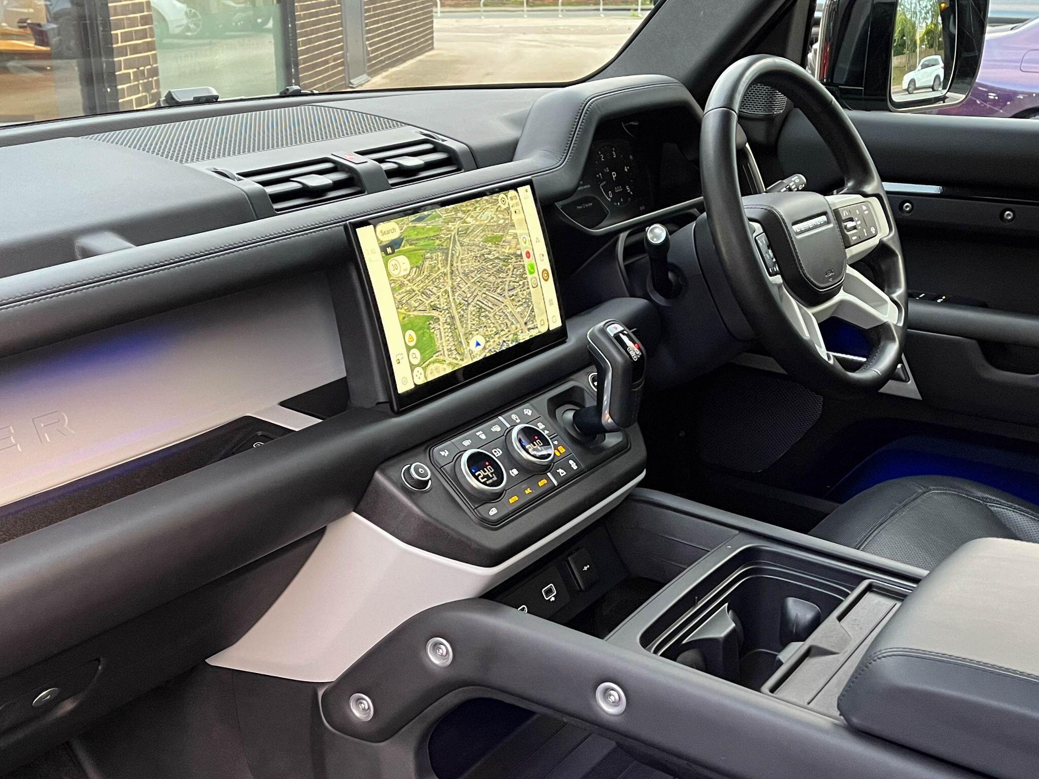 Land Rover Defender 110 - Image 5