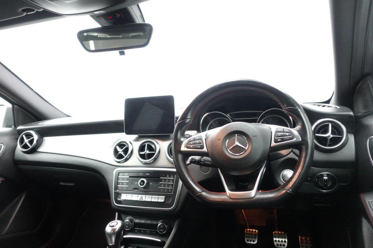 Mercedes-benz GLA - Image 18