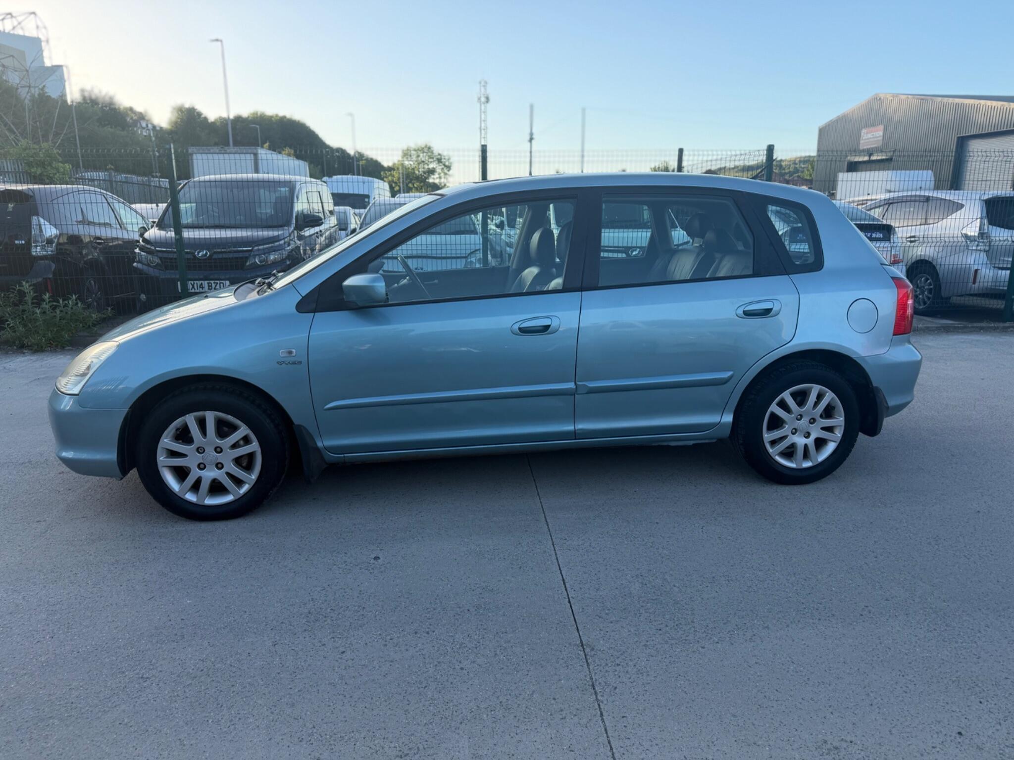 Honda Civic - Image 4