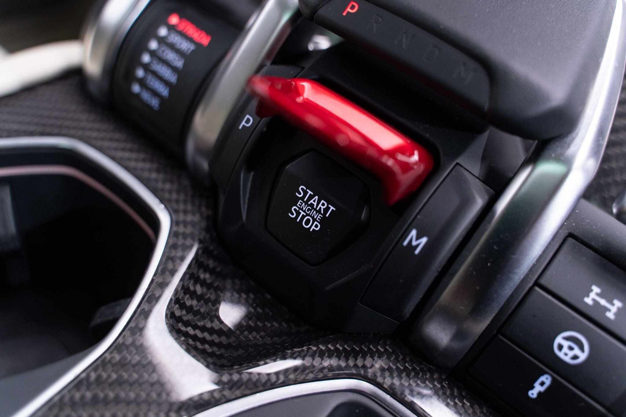 Lamborghini Urus - Image 66