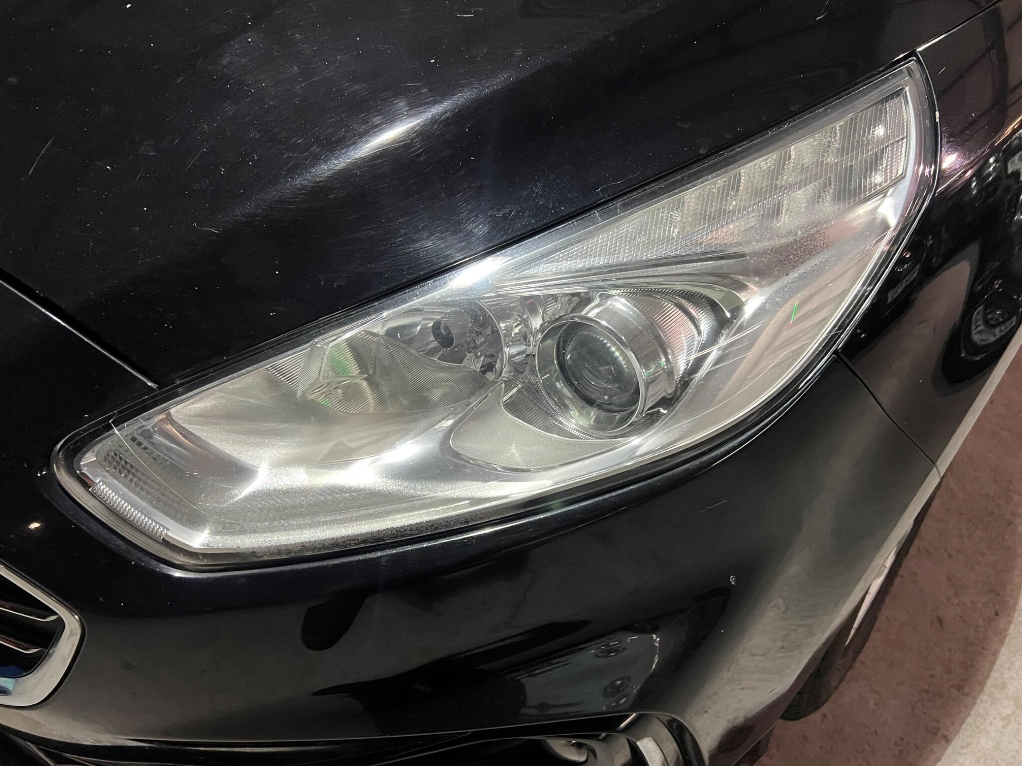 Ford Galaxy - Image 12