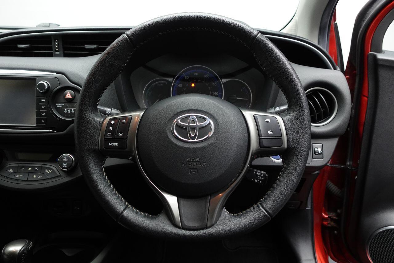 Toyota Yaris - Image 27