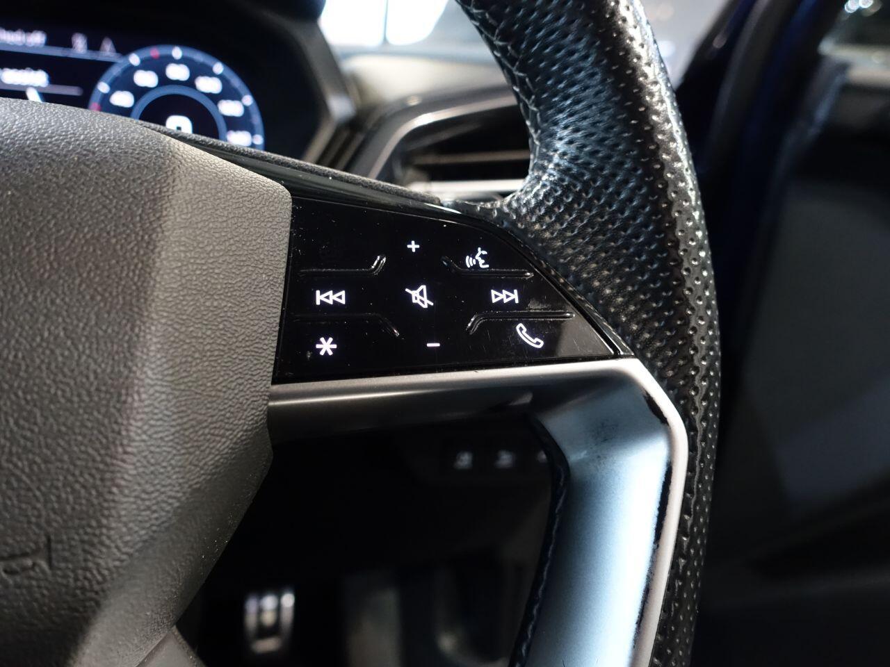 Audi Q4 E-Tron - Image 18