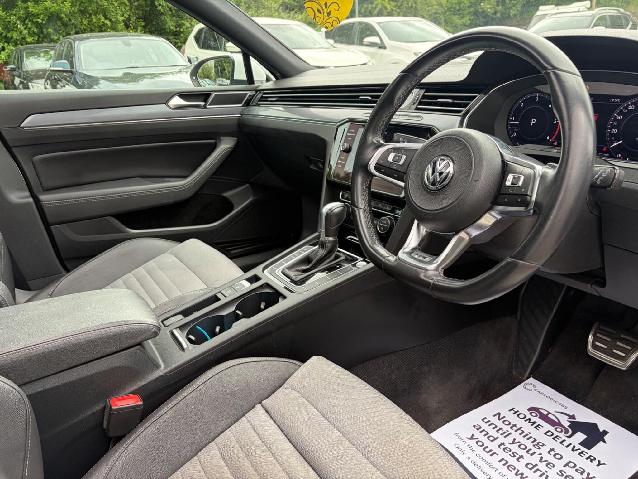 Volkswagen Passat - Image 2