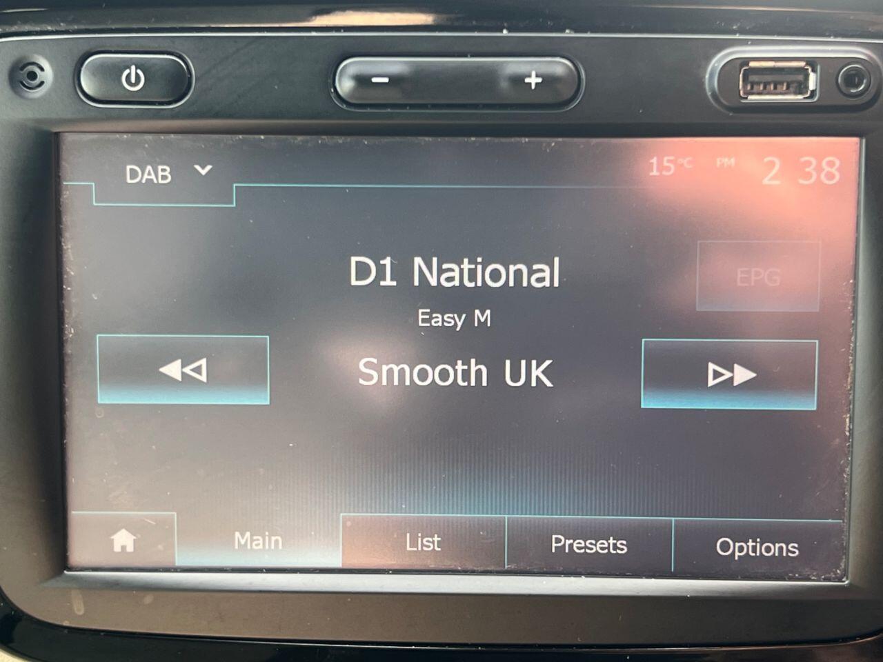 Renault Captur - Image 22