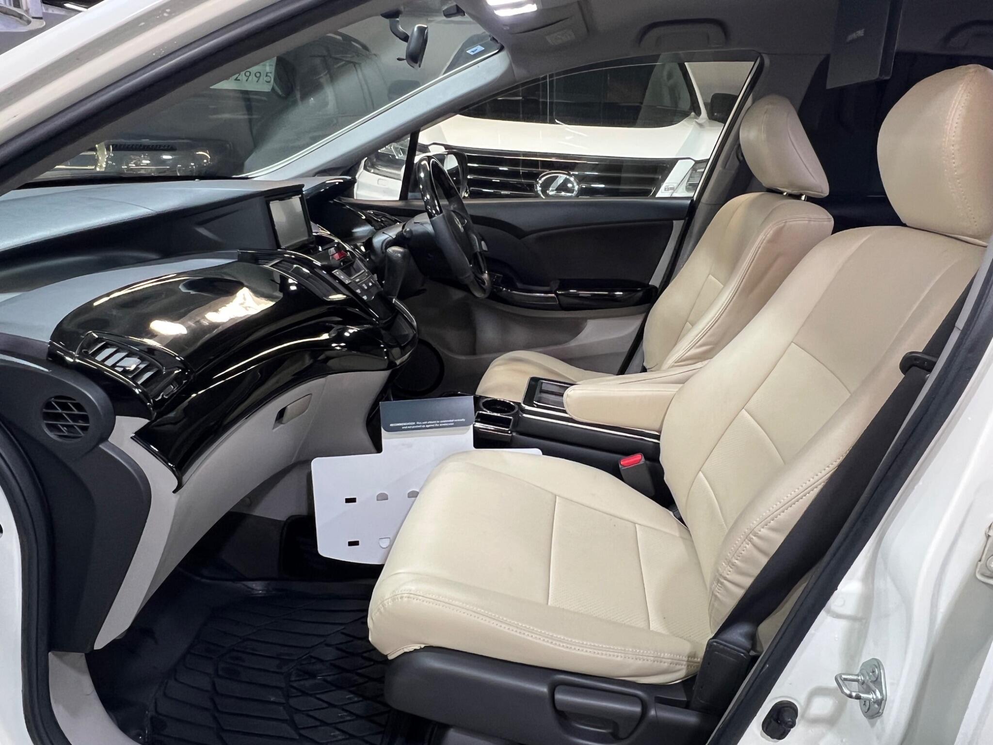 Honda Odyssey - Image 9