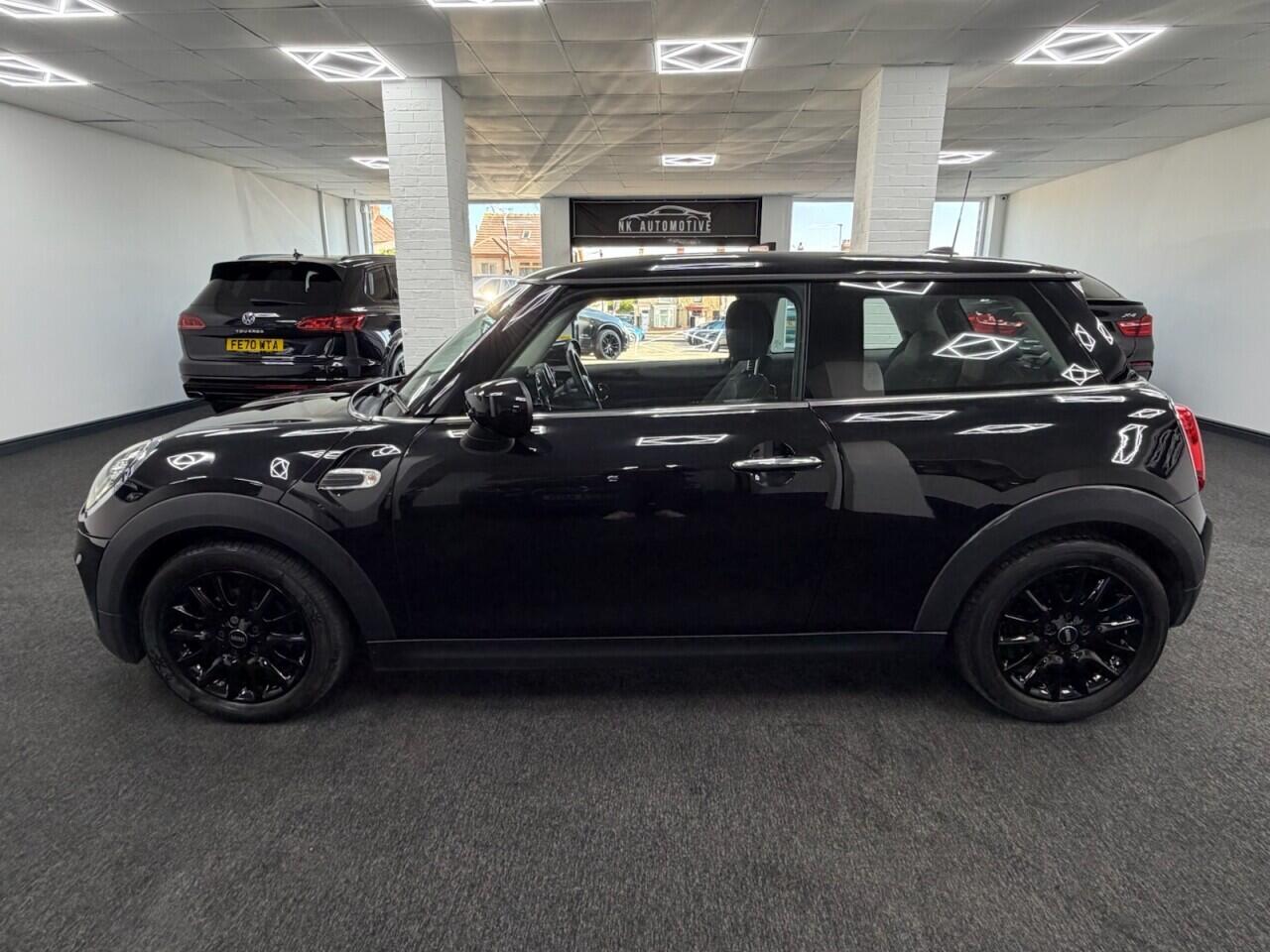 MINI Hatch - Image 7