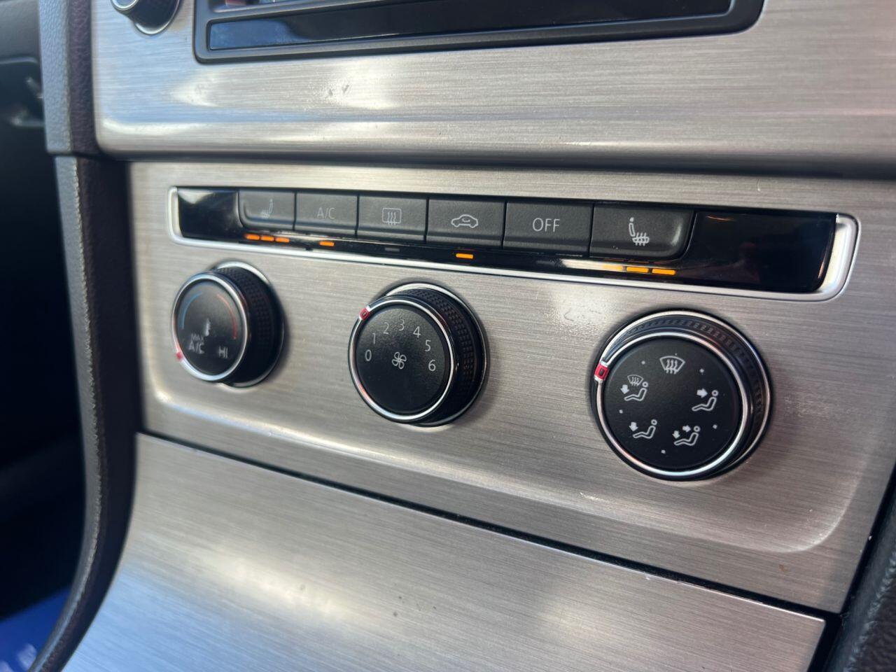 Volkswagen Golf - Image 23