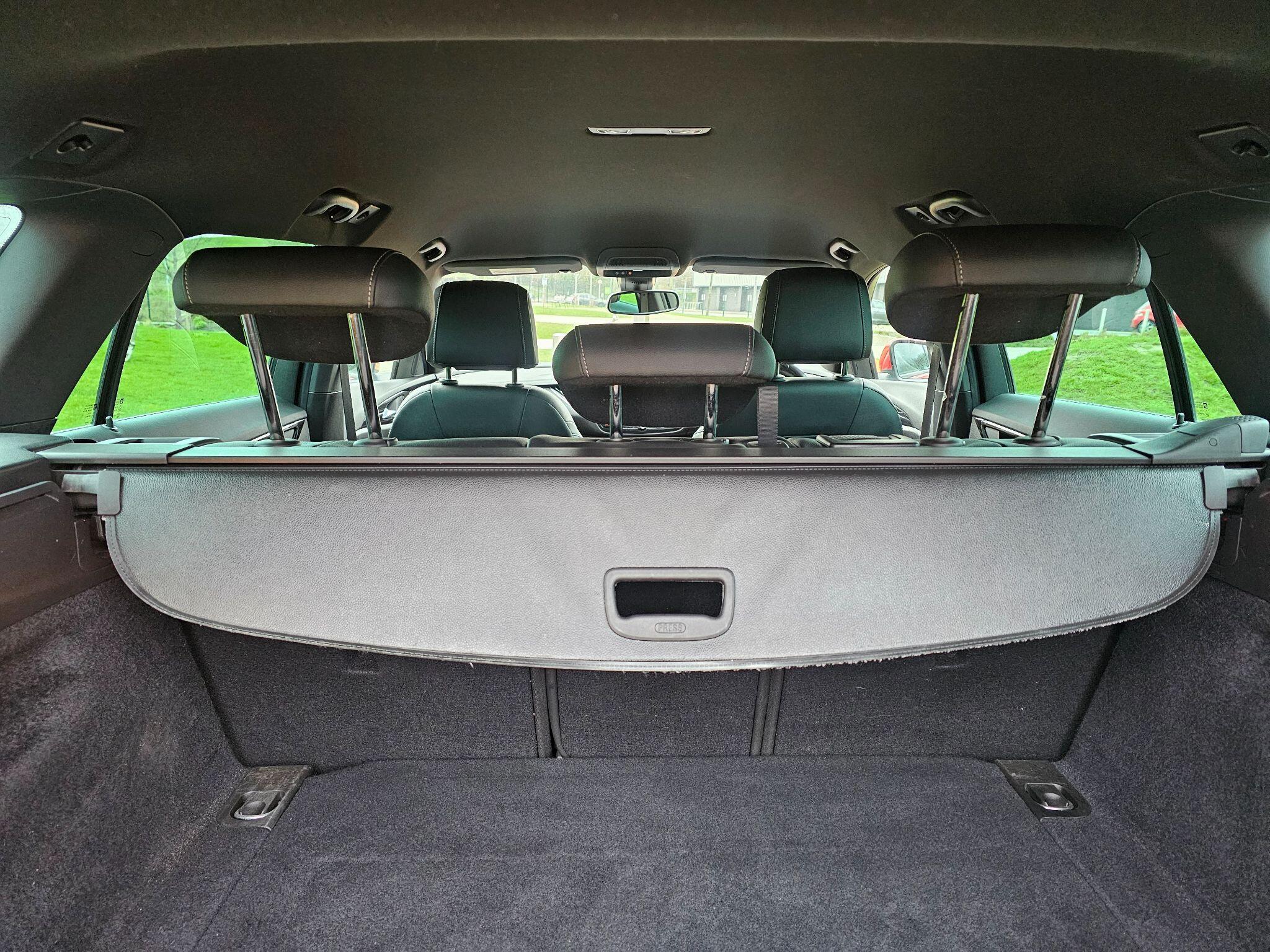 Vauxhall Insignia - Image 28