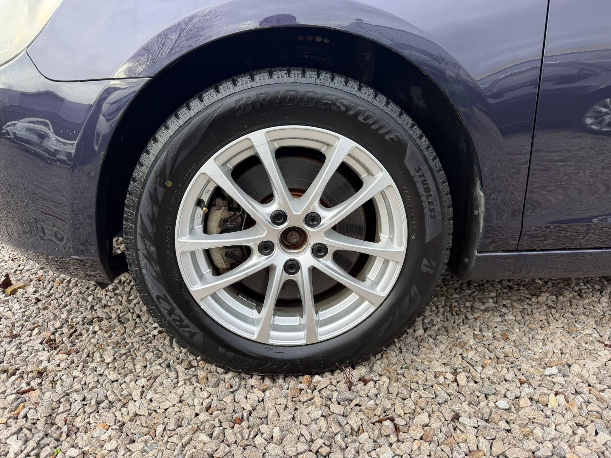Volkswagen Golf - Image 19