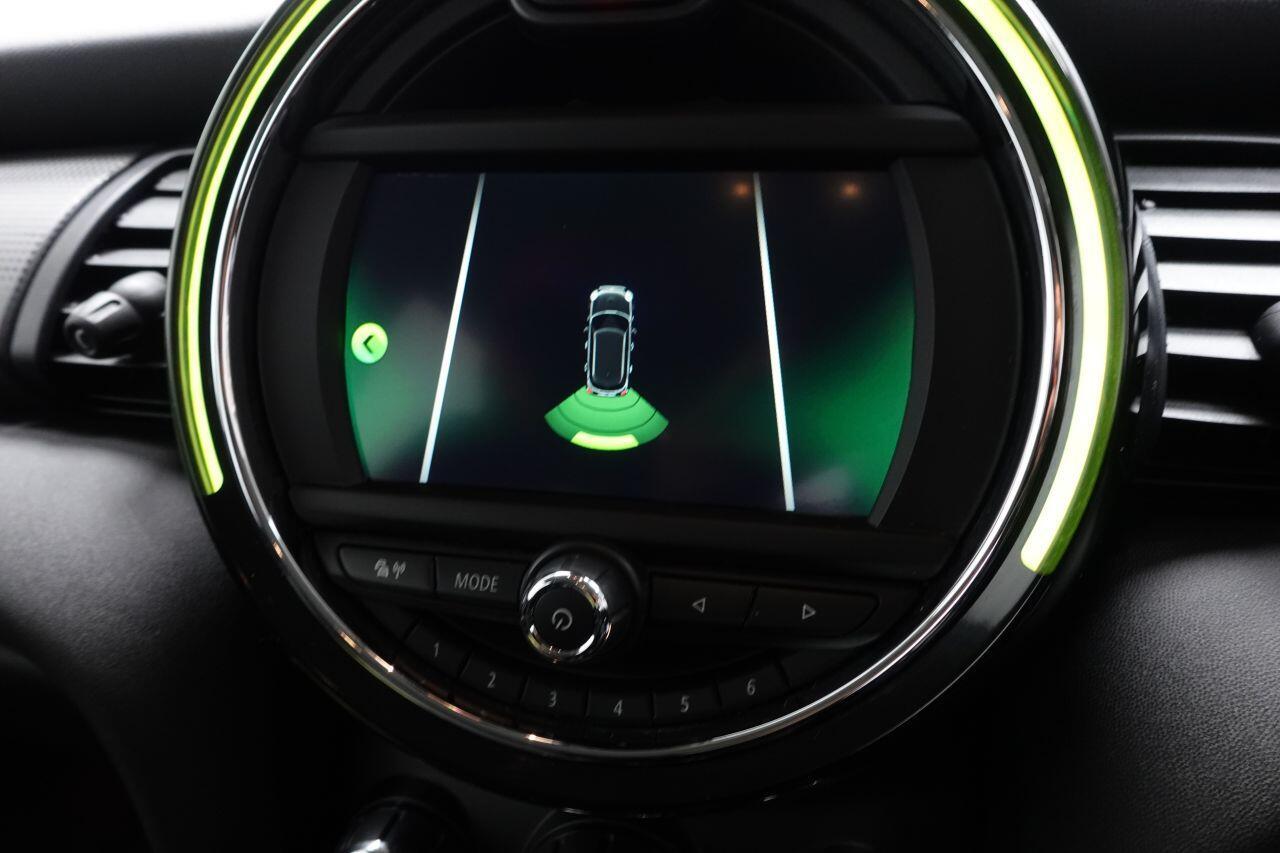 MINI Hatch - Image 17