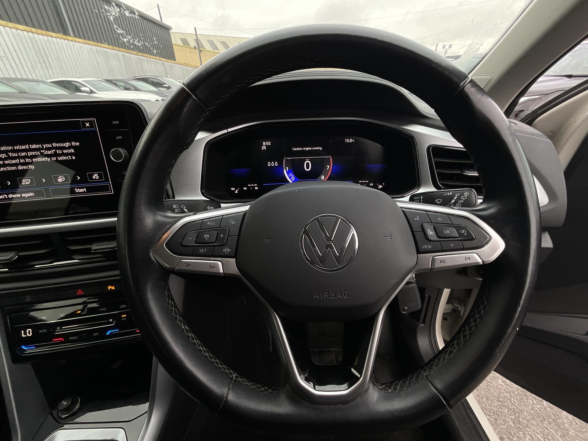 Volkswagen T-Roc - Image 20