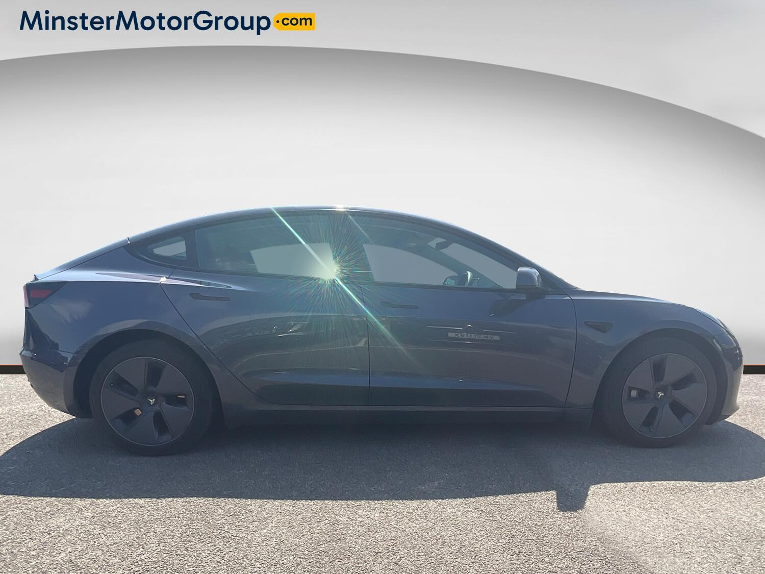 Tesla Model 3 - Image 2