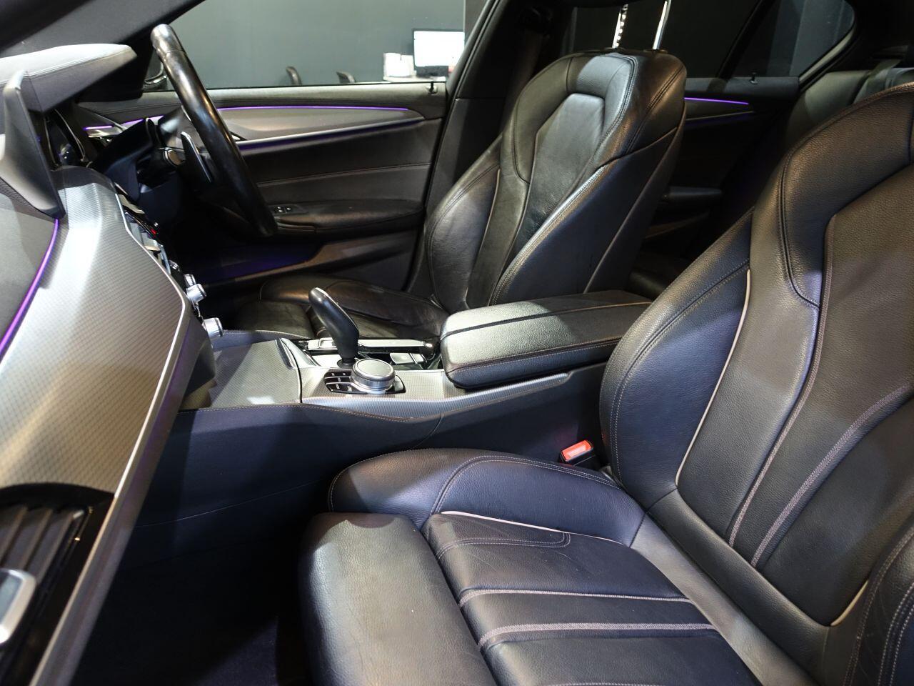 BMW 5 Series - Image 16