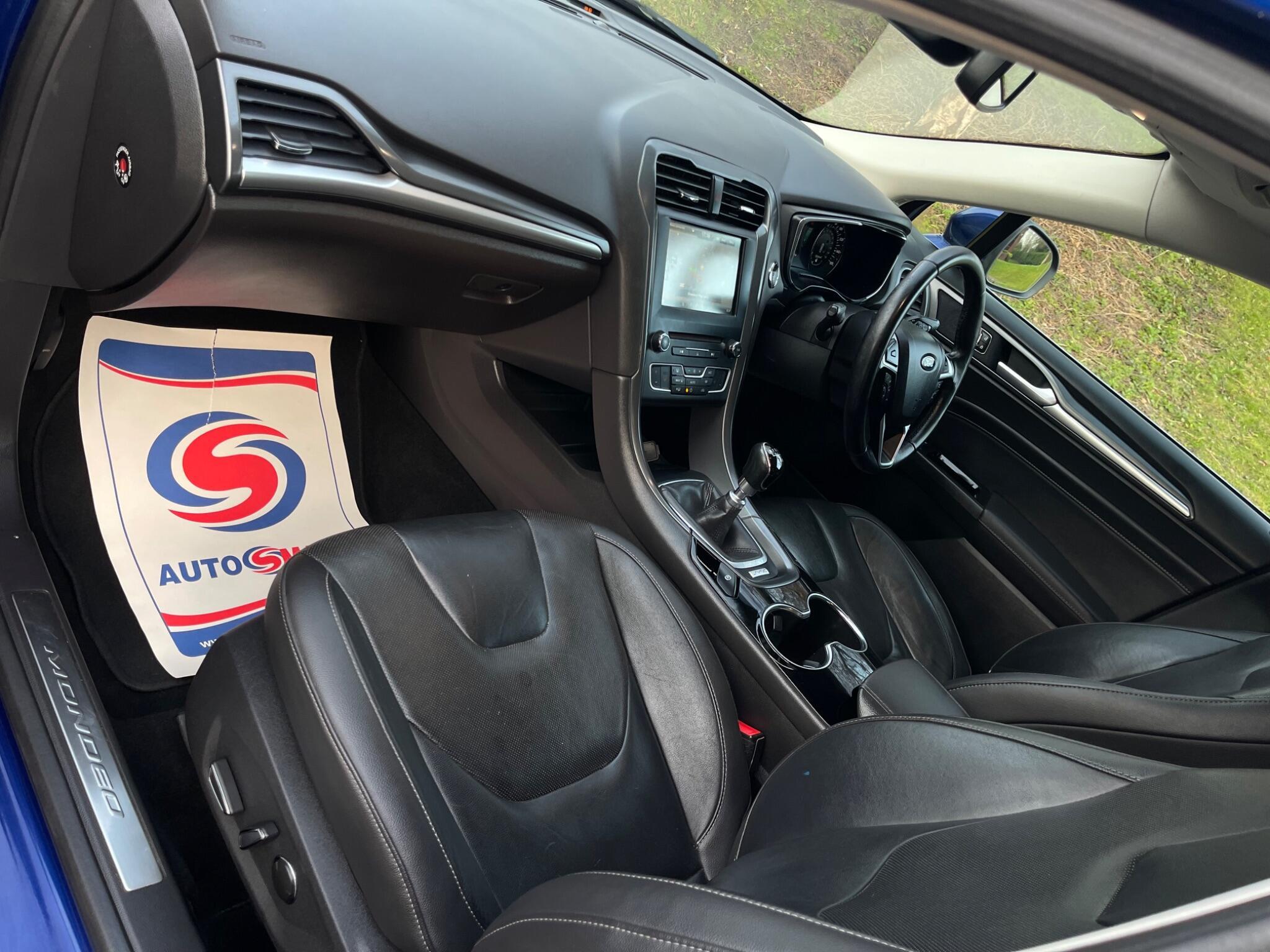 Ford Mondeo - Image 34