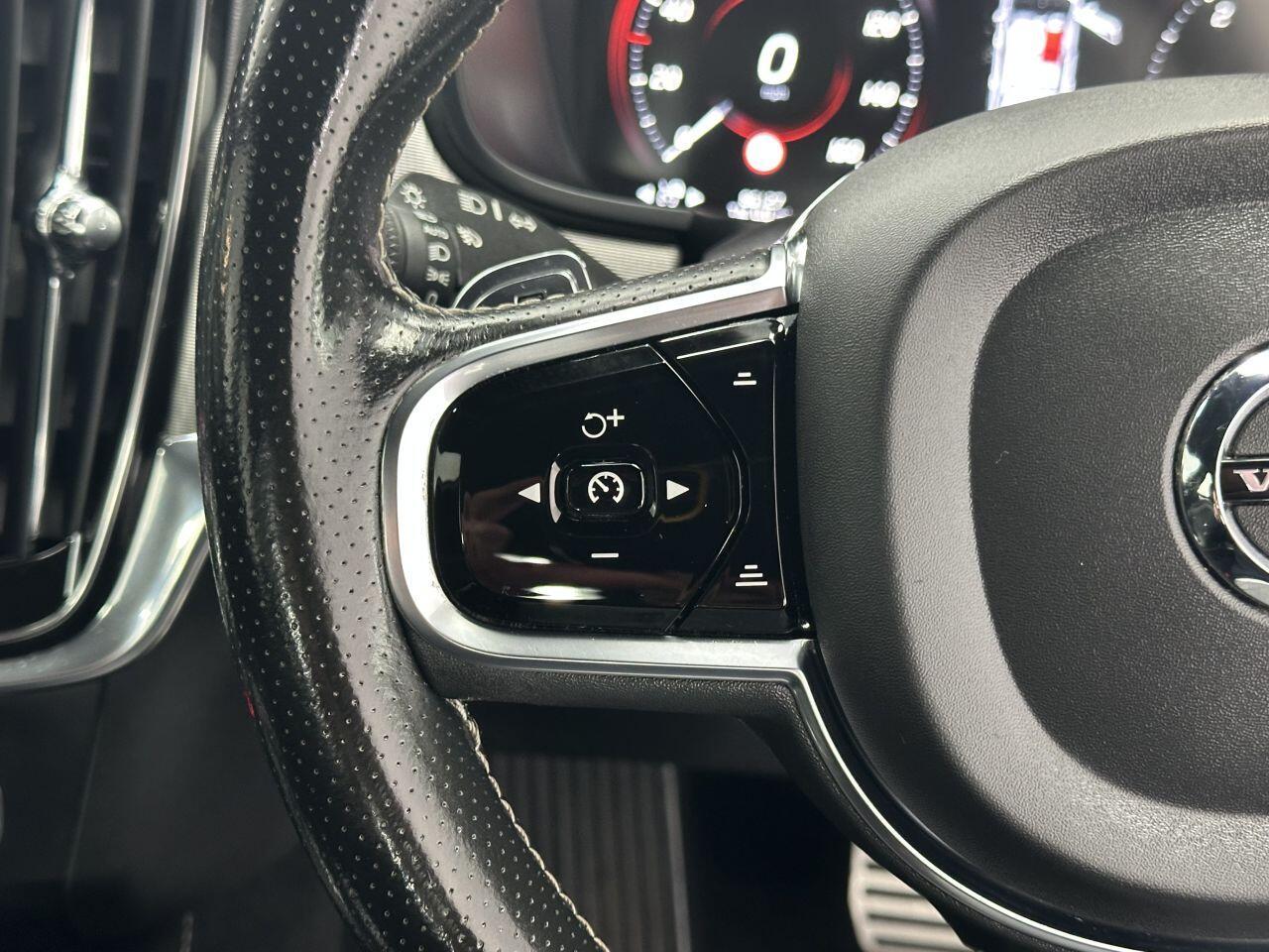 Volvo S90 - Image 28