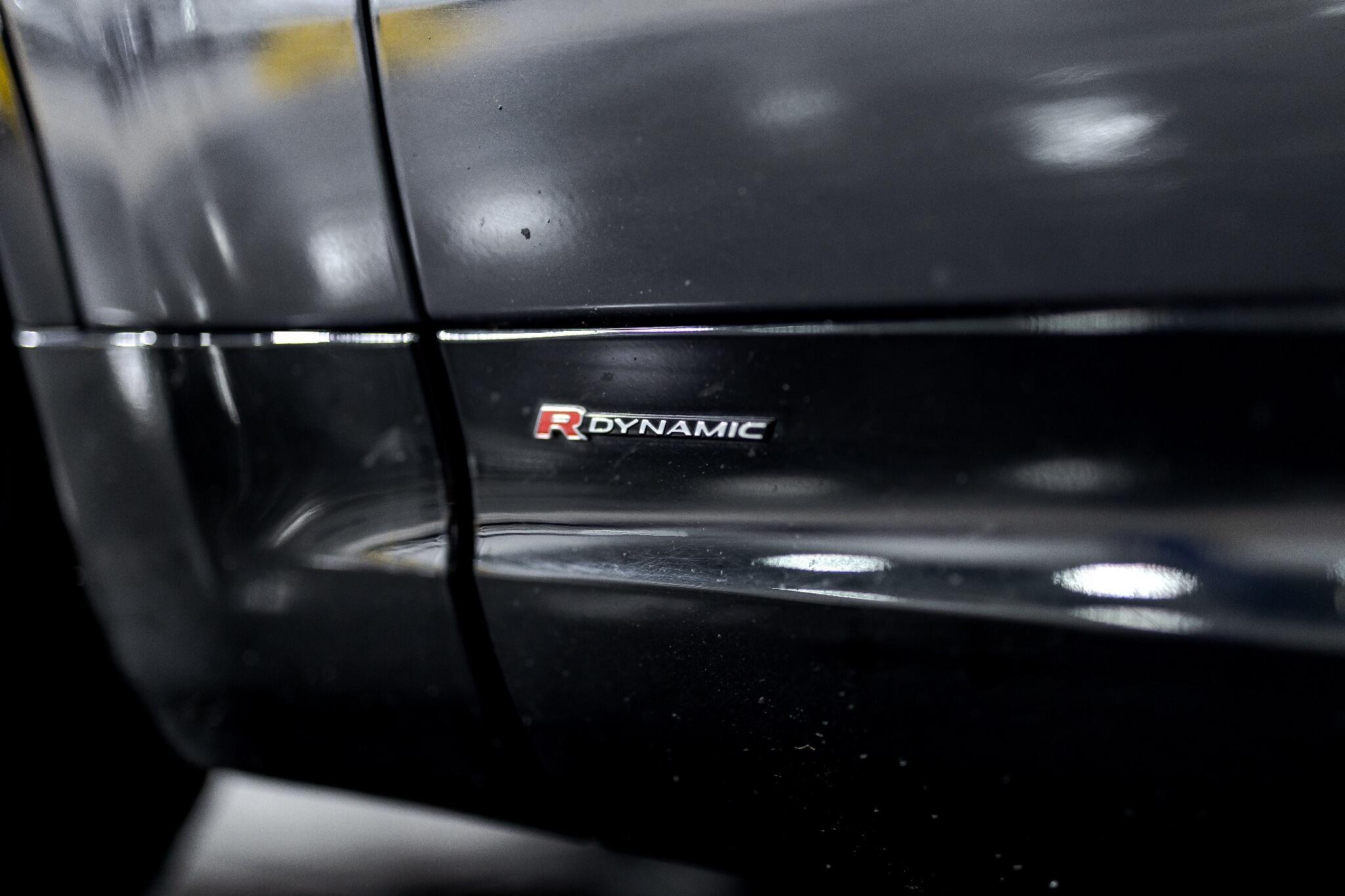 Land Rover Discovery - Image 14