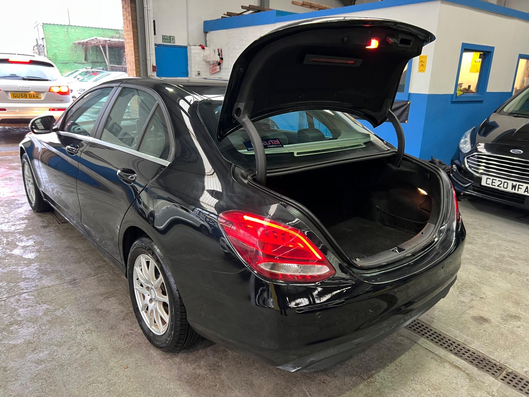 Mercedes C Class - Image 10