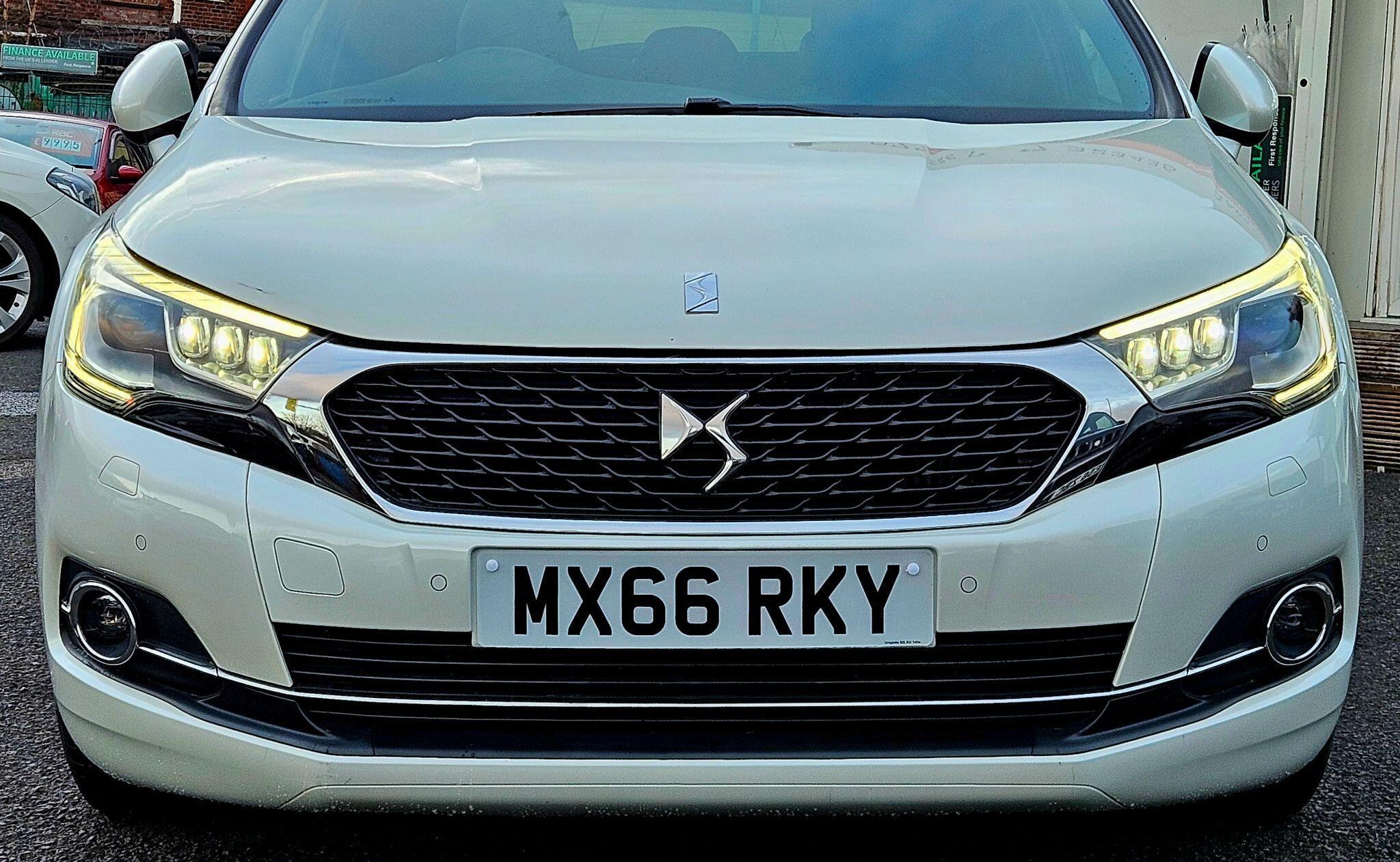 DS AUTOMOBILES DS 4 - Image 9