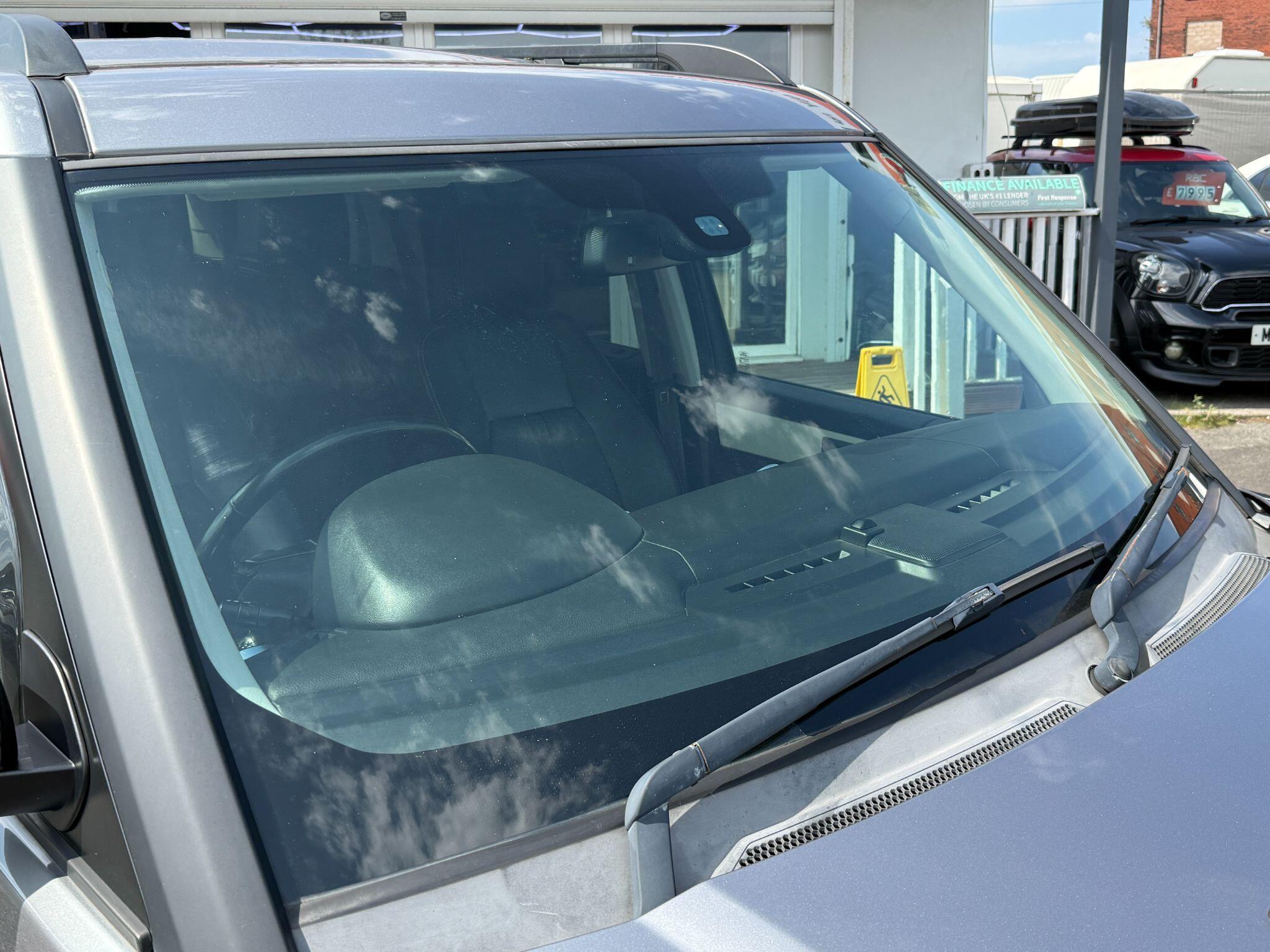 Land Rover DISCOVERY 4 - Image 15