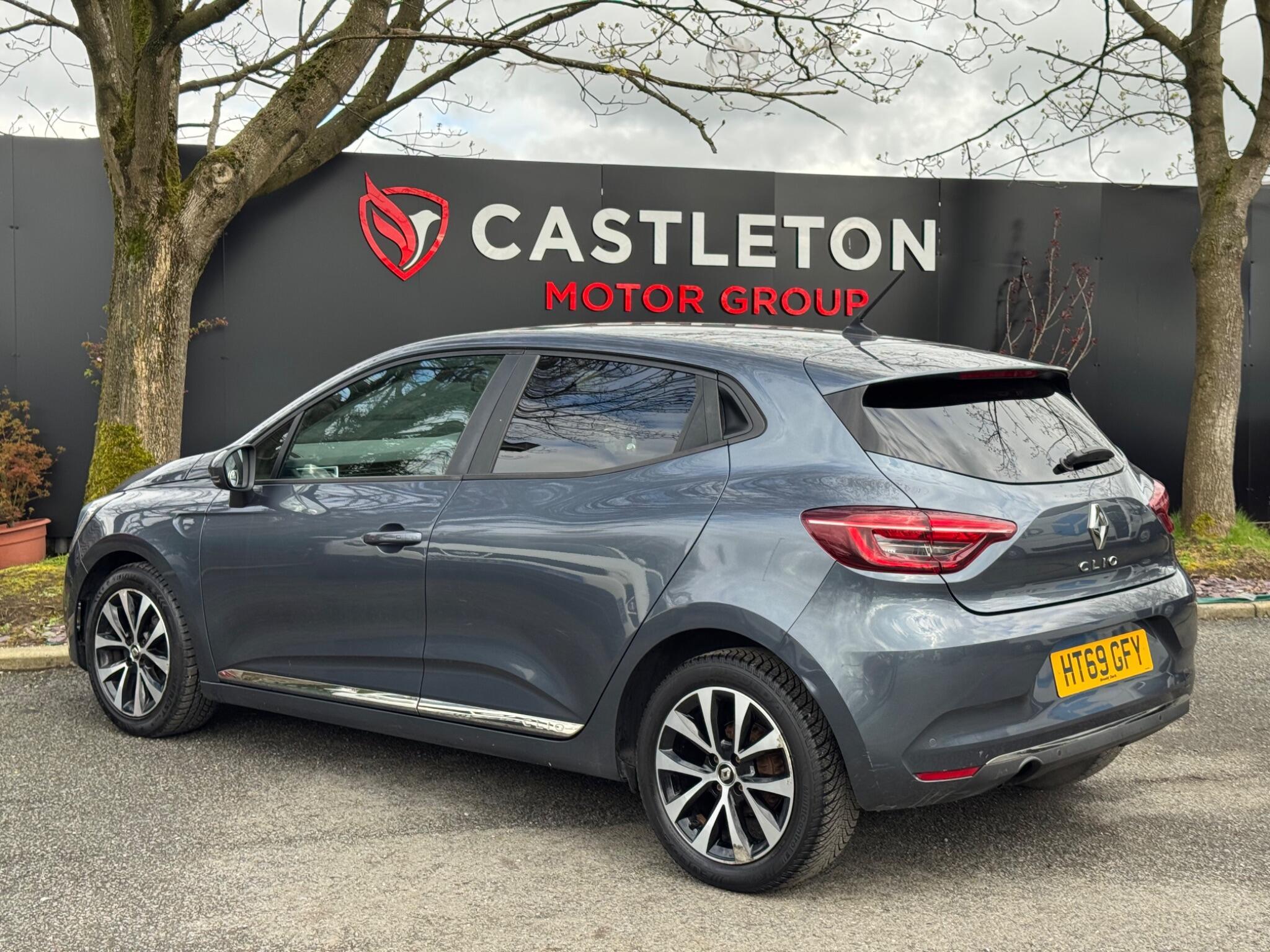 Renault Clio - Image 6