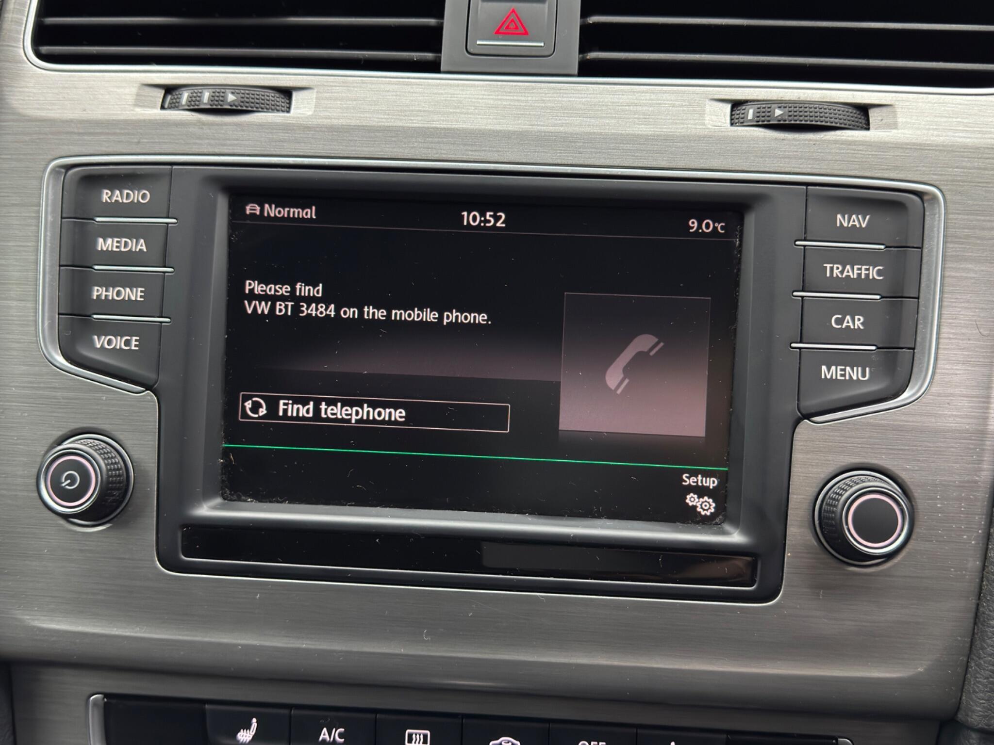 Volkswagen Golf - Image 32