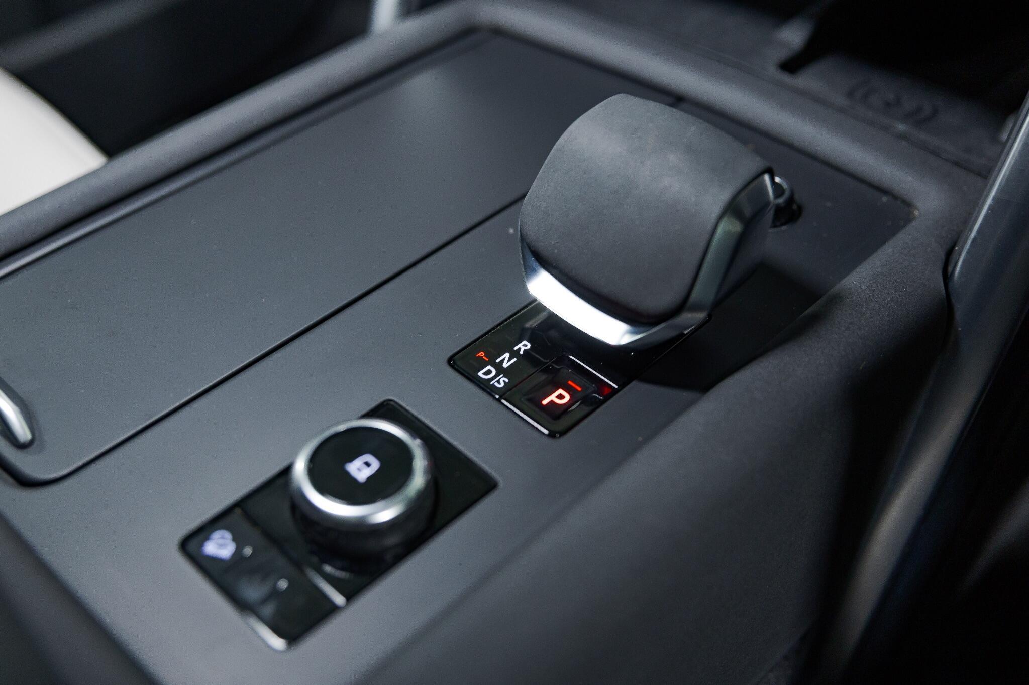 Land Rover Discovery - Image 60