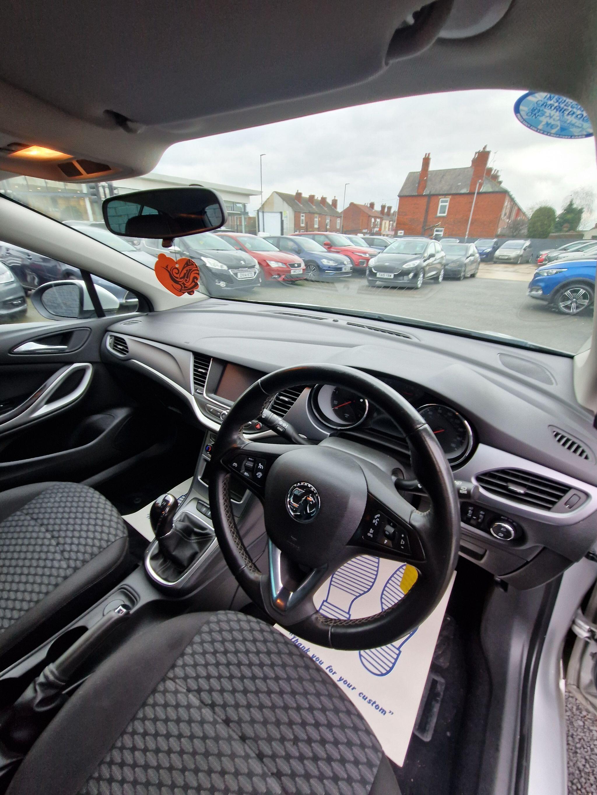 Vauxhall Astra - Image 29