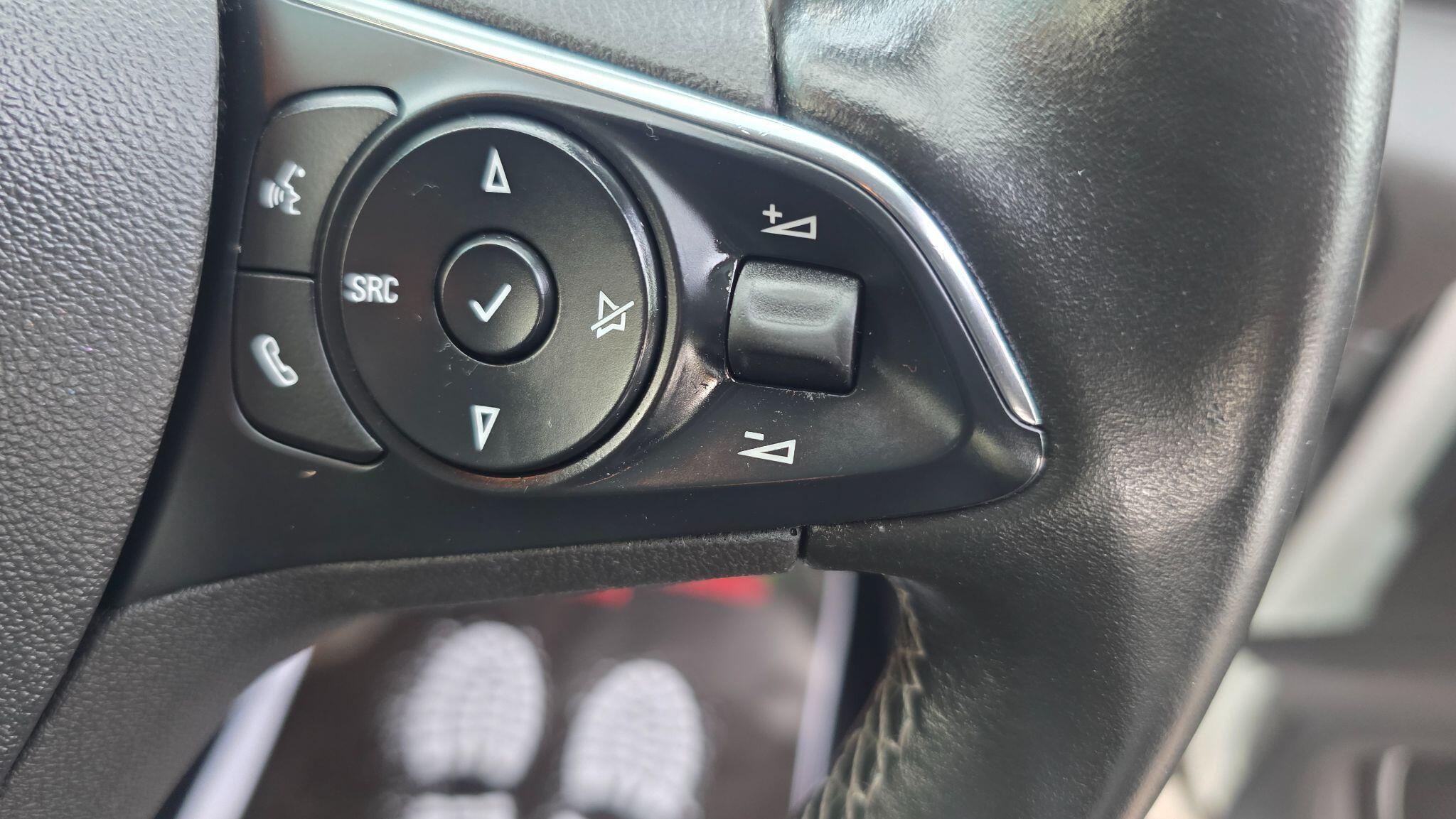 Vauxhall Grandland X - Image 21