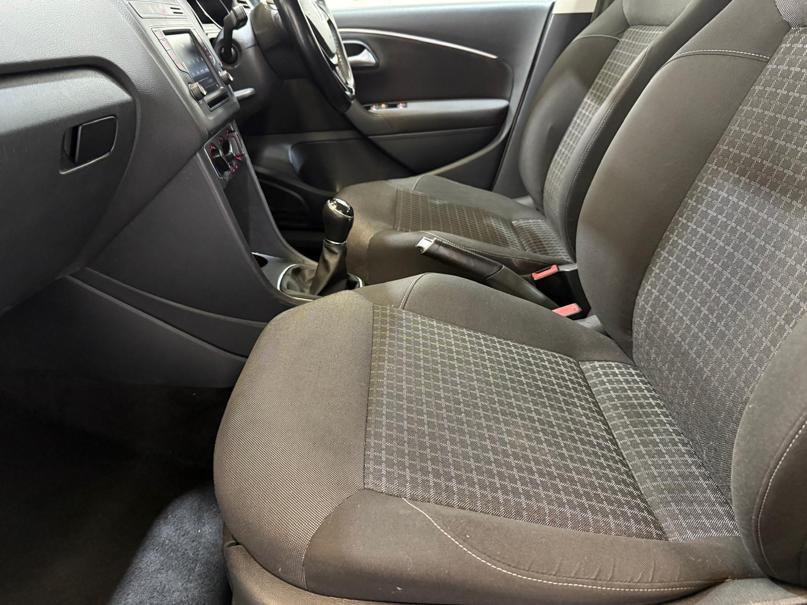 Volkswagen Polo - Image 30