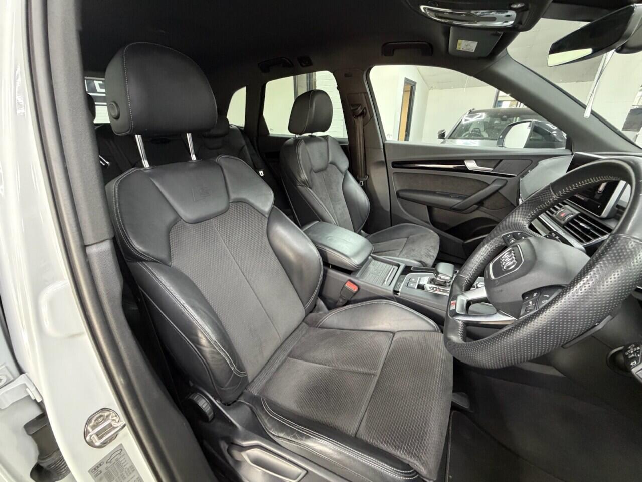 Audi Q5 - Image 17