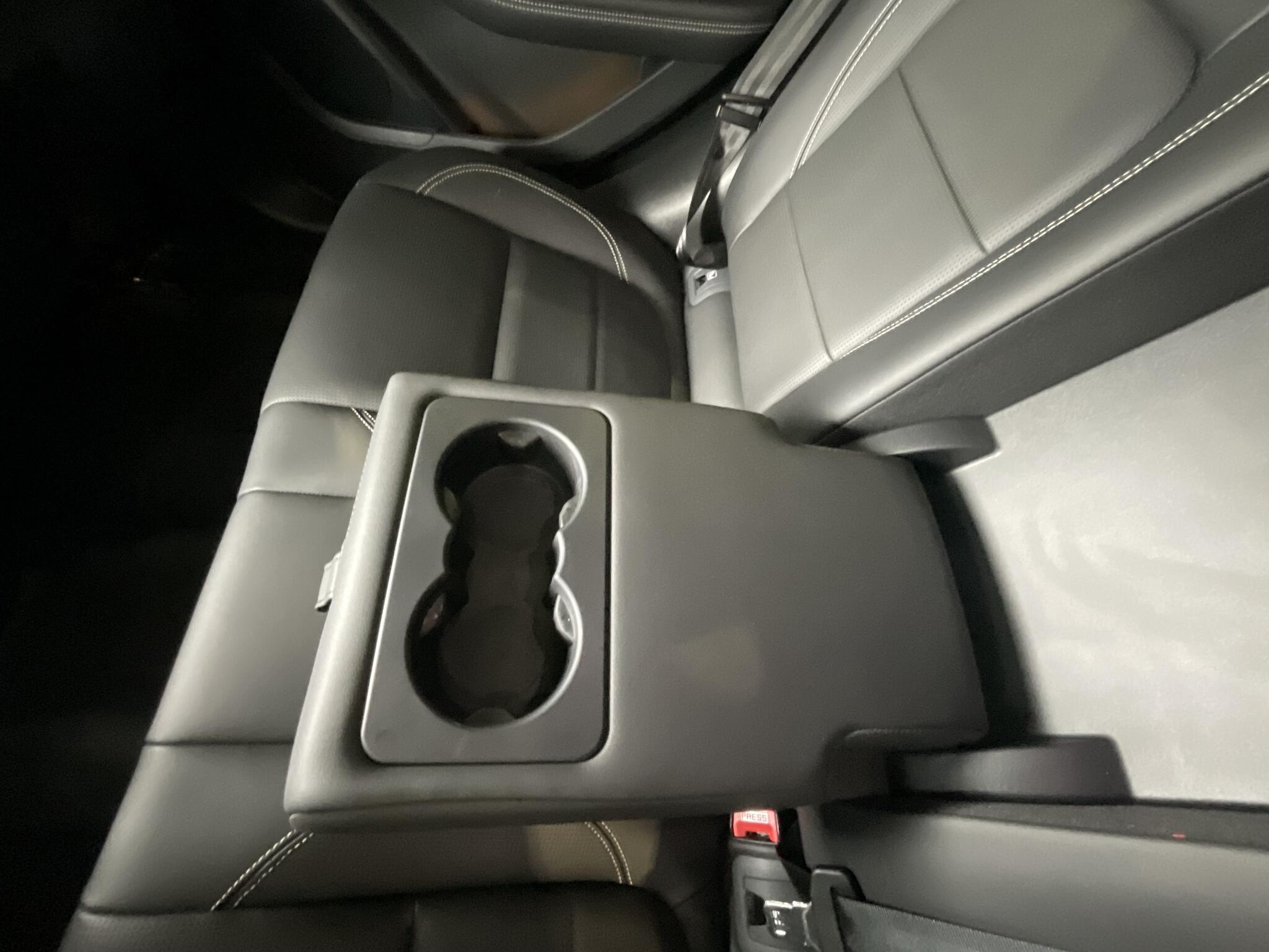 Jaguar I-Pace - Image 17