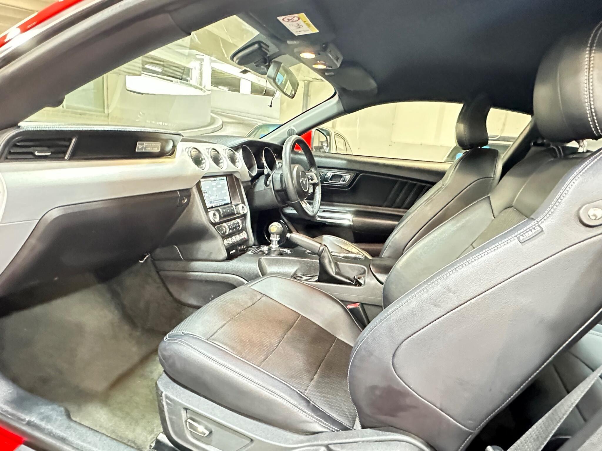 Ford Mustang - Image 11