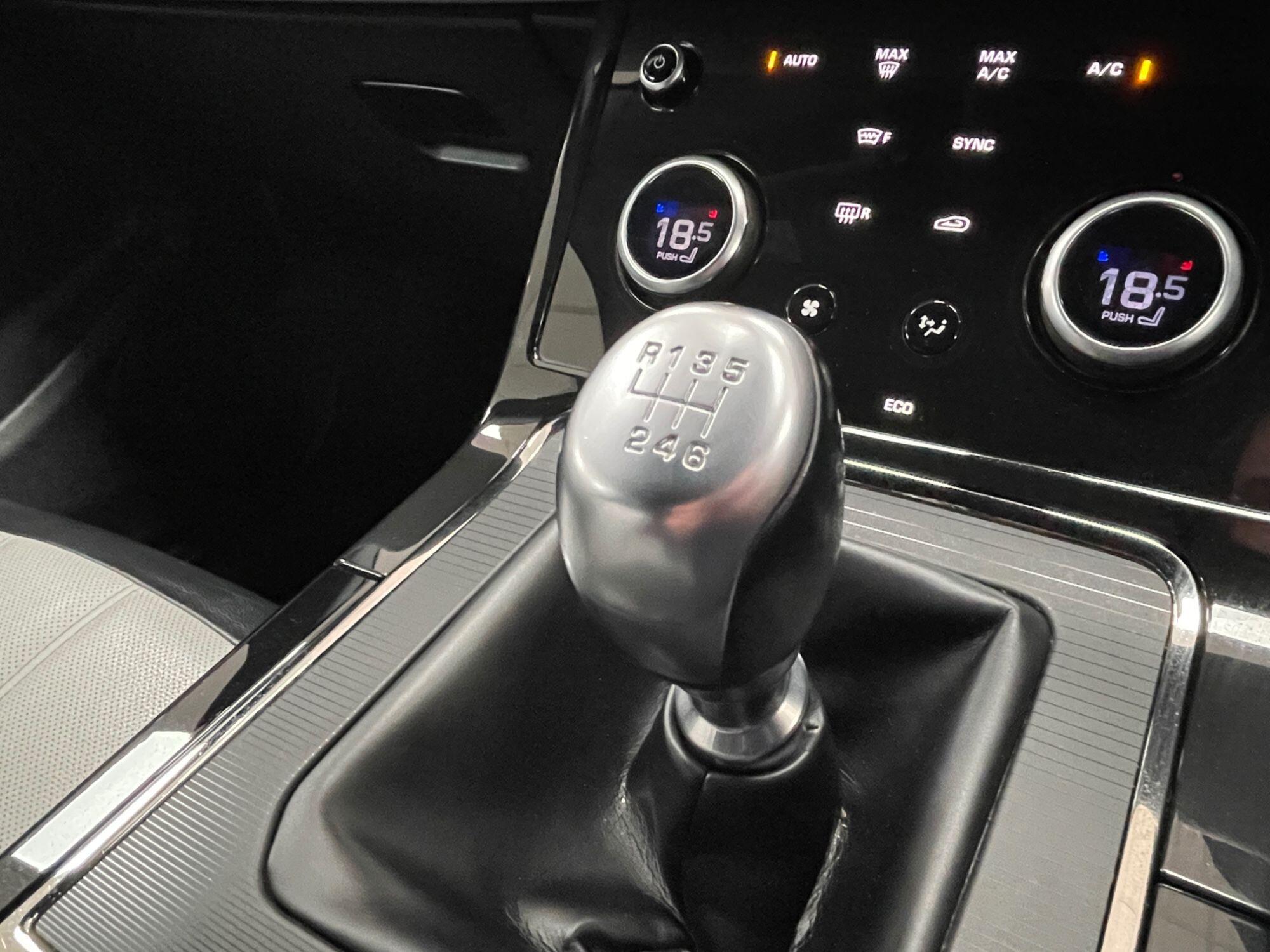 Land Rover Range Rover Evoque - Image 46