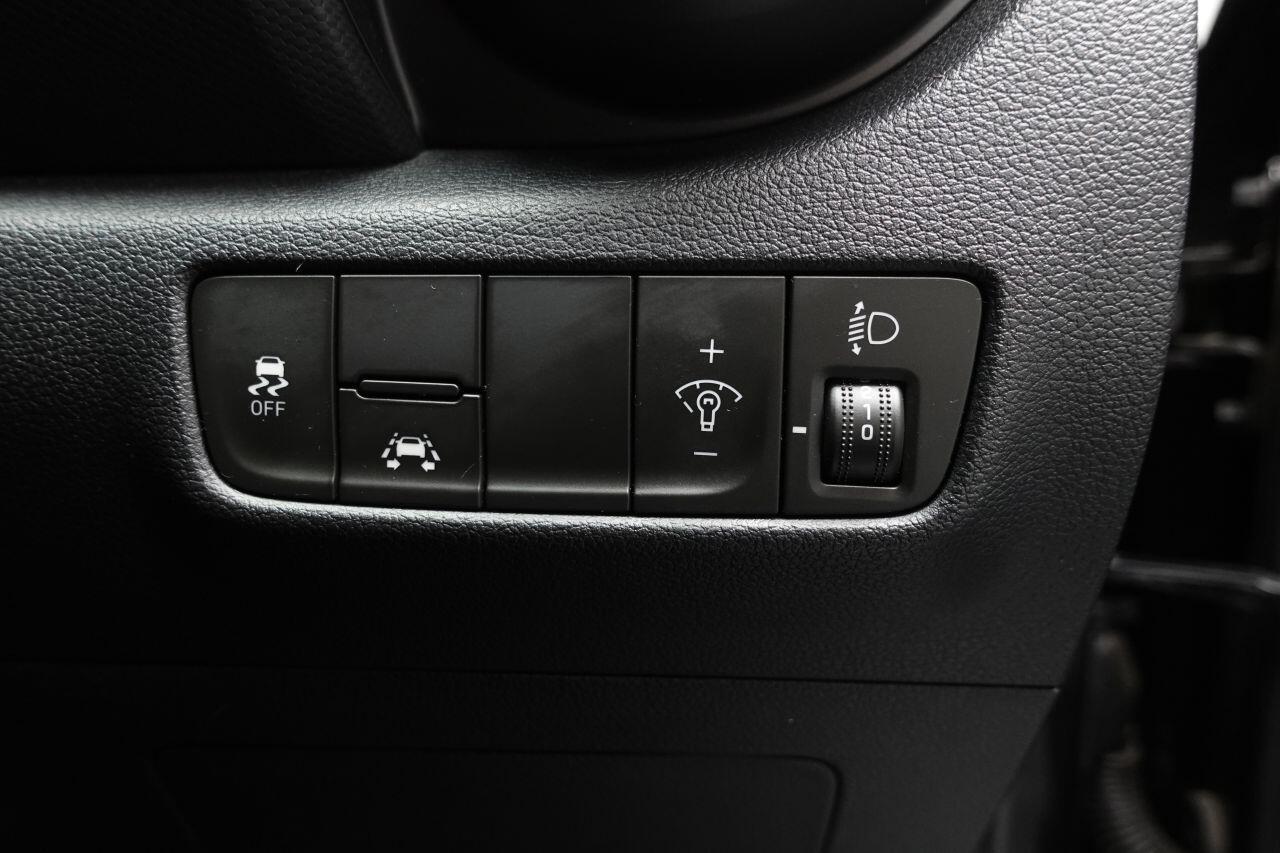 Hyundai Kona - Image 48