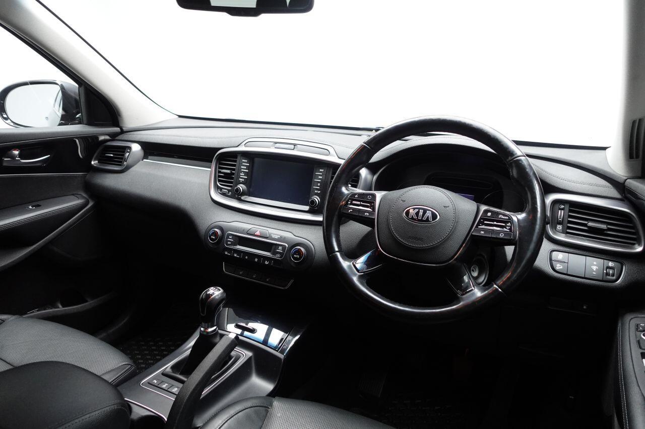 Kia Sorento - Image 16
