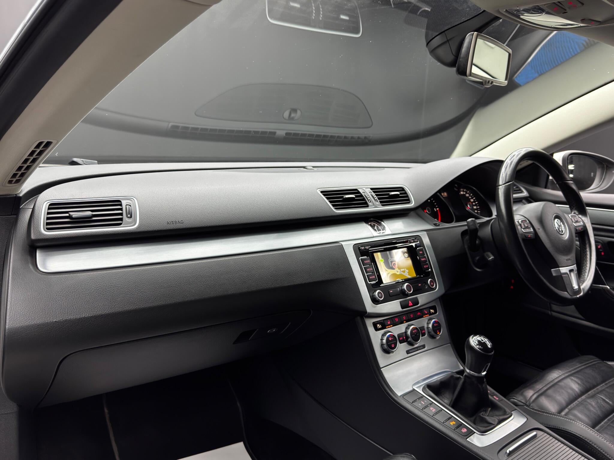 Volkswagen CC - Image 11