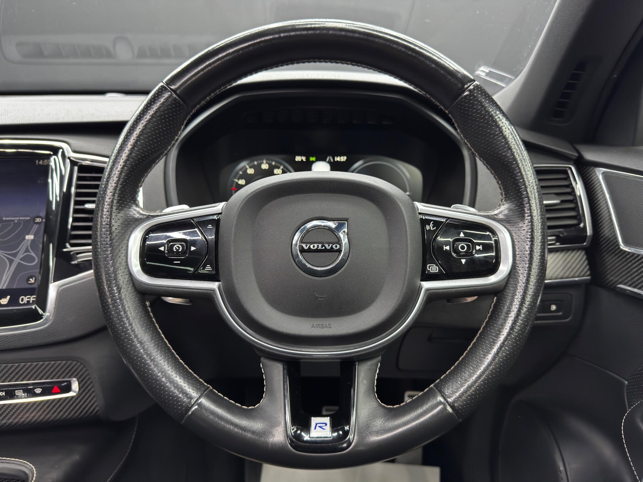 Volvo XC90 - Image 20
