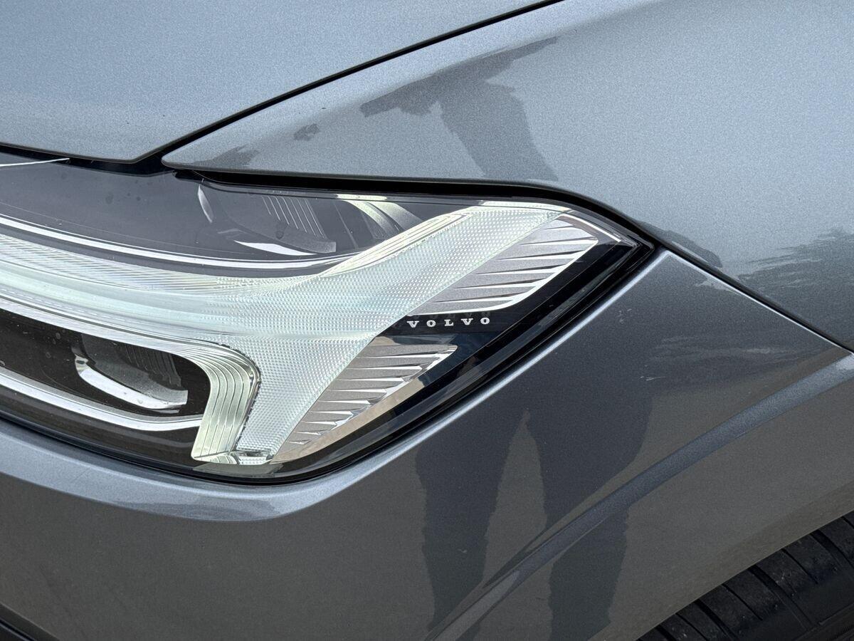 Volvo XC60 - Image 31