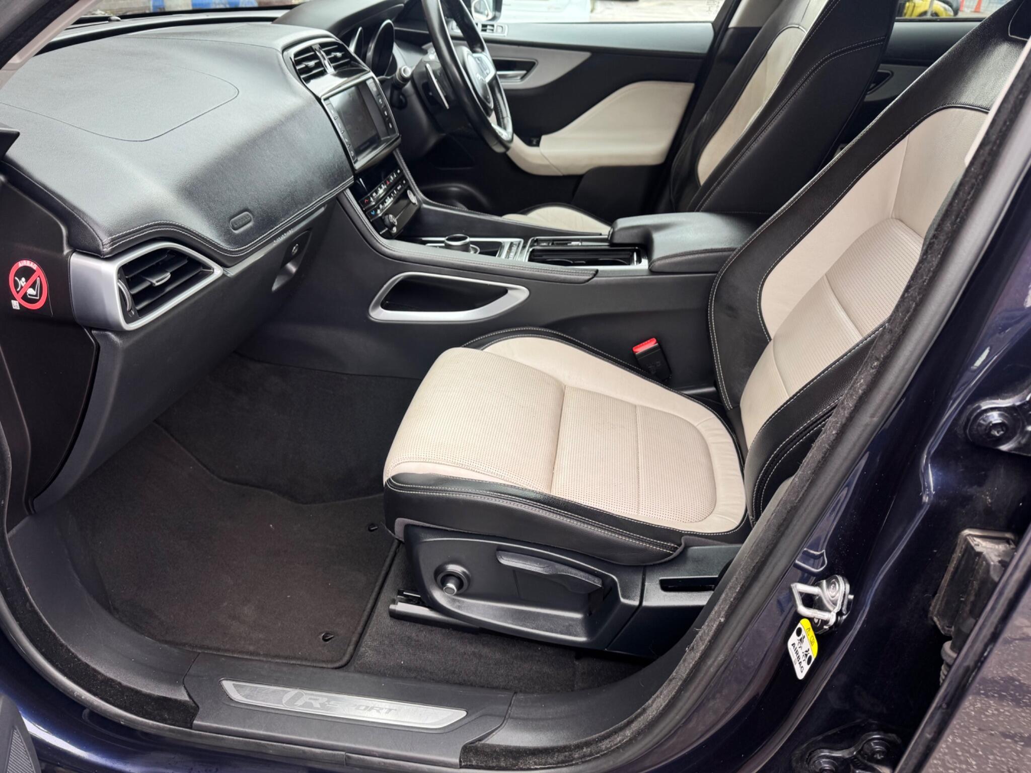 Jaguar F-Pace - Image 57