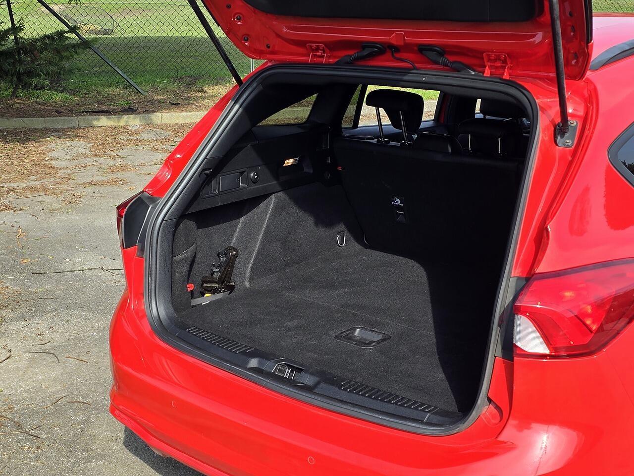 Ford Focus - Image 28