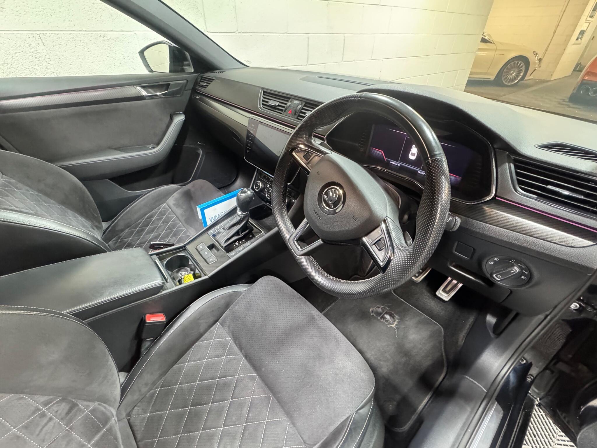 Skoda Superb - Image 9