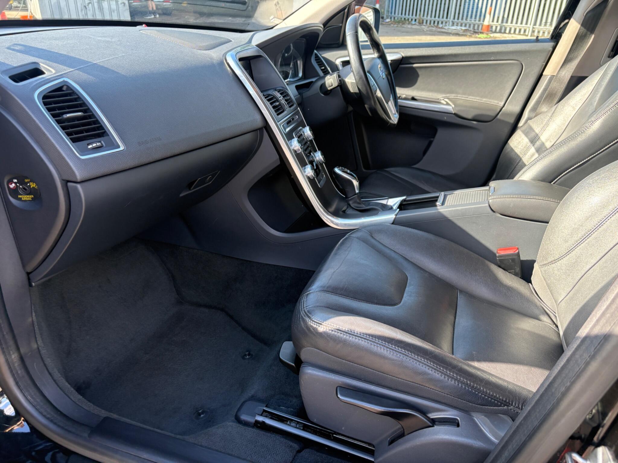 Volvo XC60 - Image 14