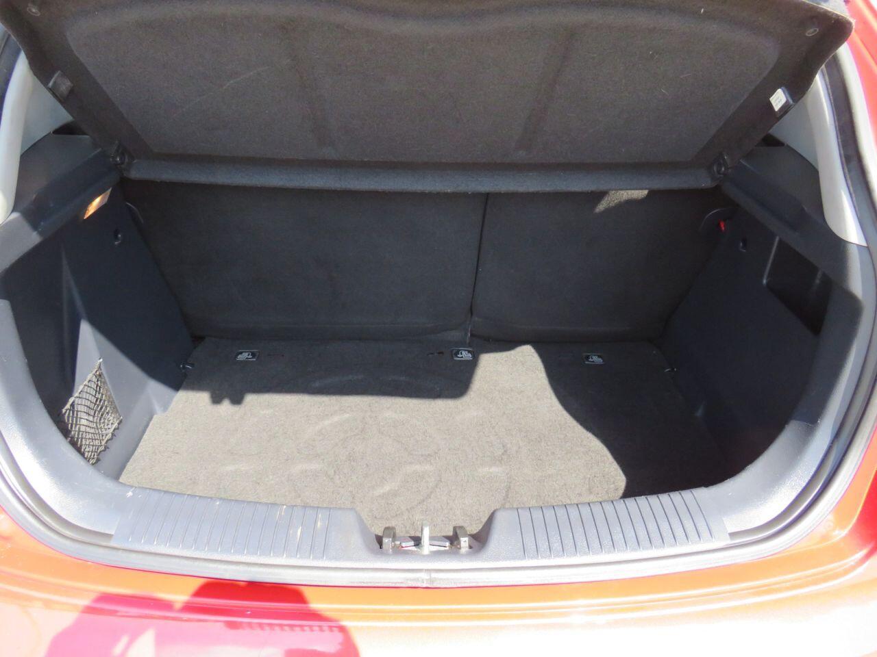 Kia Rio - Image 11