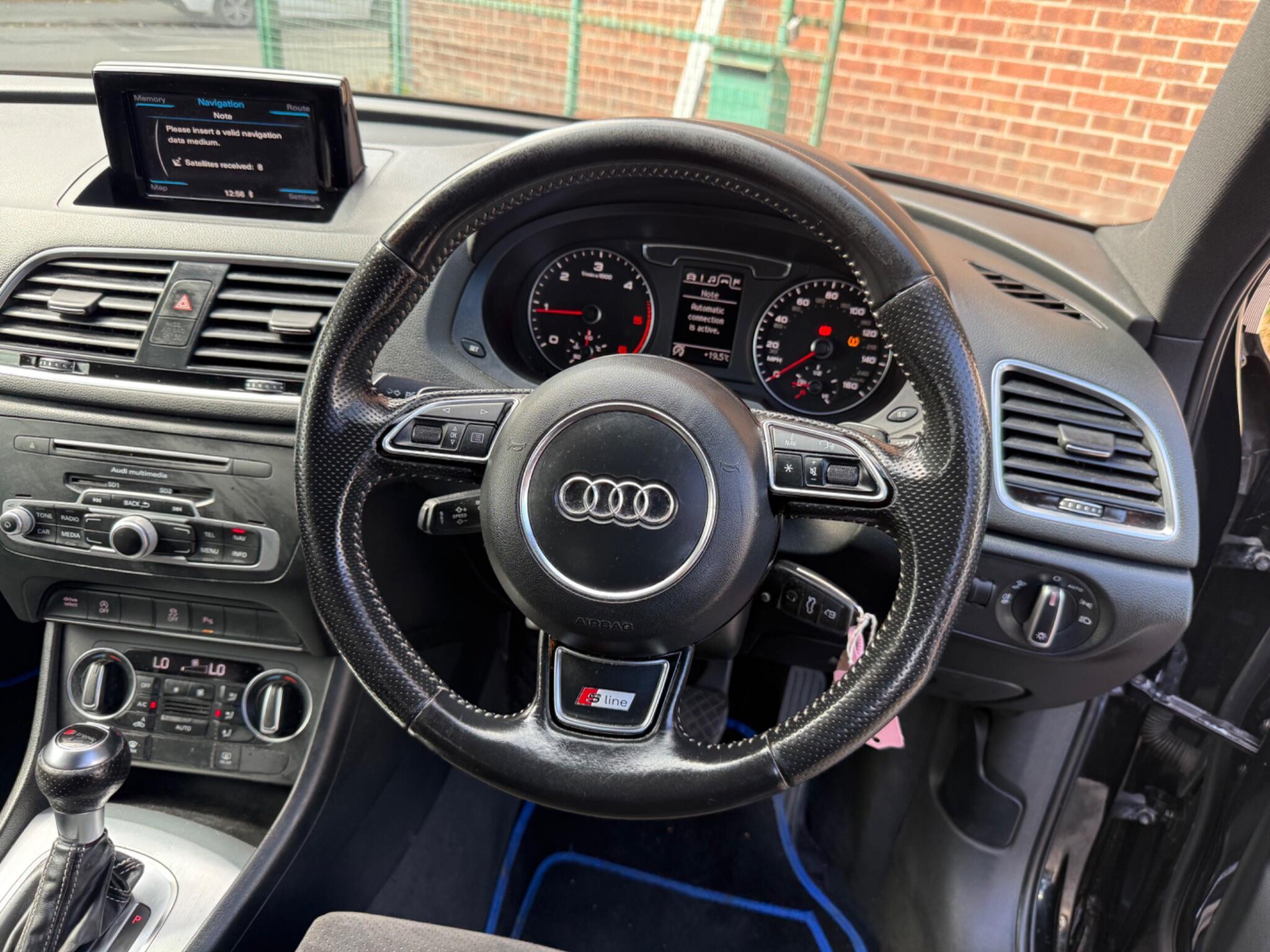 Audi Q3 - Image 17