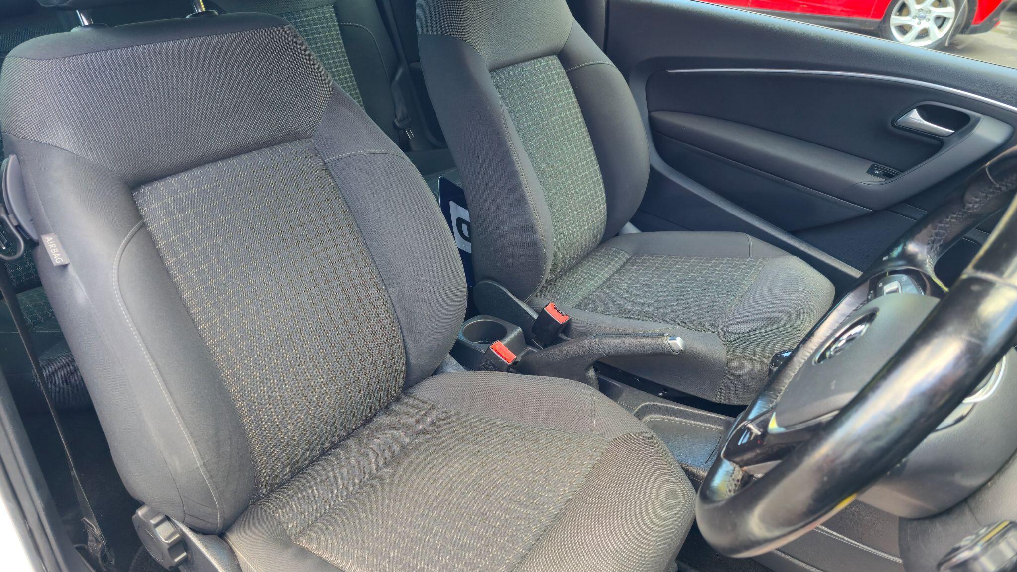 Volkswagen Polo - Image 16